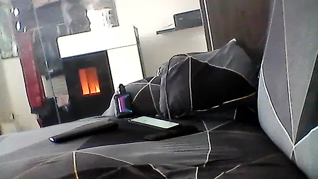 mickzizi online show from 25, 3, 2026