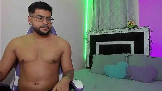 sophie cute66 online show from 26, 2, 2025