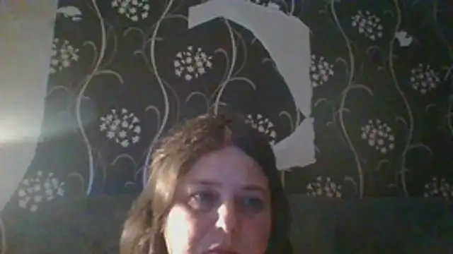 HouseWifeWhore Milf online show from 15, 6, 2026