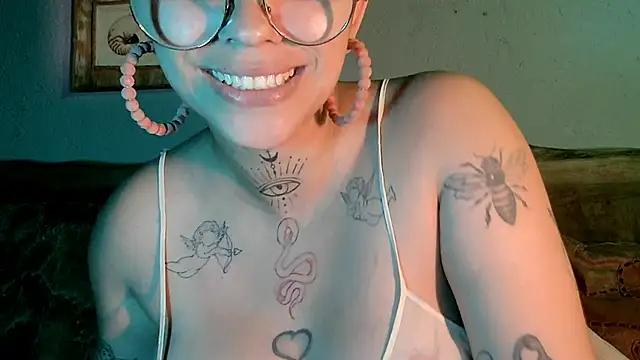 Snapshot of Lilmuh_ chatting on 26, 2, 2025 Lilmuh online show from 26, 2, 2025