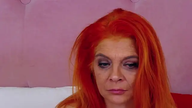GiselleFox online show from 2, 2, 2025