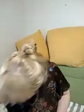 stefanyharper16 online show from 8, 11, 2025