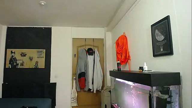 romeolovedark online show from 6, 1, 2025