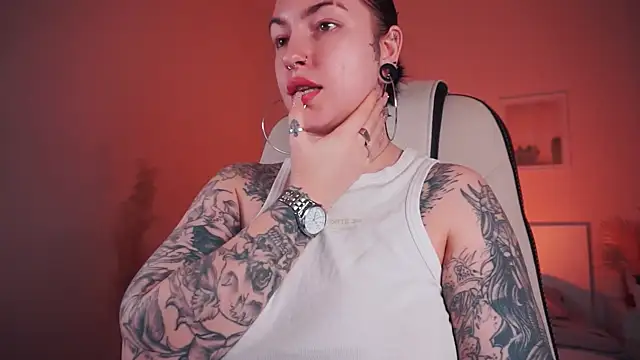 Snapshot of IvyHoney chatting on 26, 2, 2025 IvyHoney online show from 26, 2, 2025