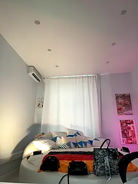 Snapshot of IvyHoney chatting on 7, 10, 2025 IvyHoney online show from 7, 10, 2025