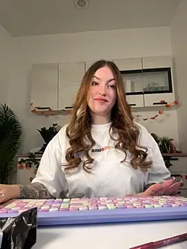 Snapshot of IvyHoney chatting on 16, 10, 2025 IvyHoney online show from 16, 10, 2025