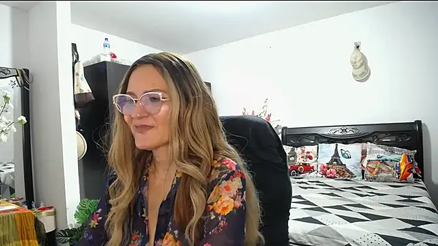 Xiimen online show from 30, 1, 2025