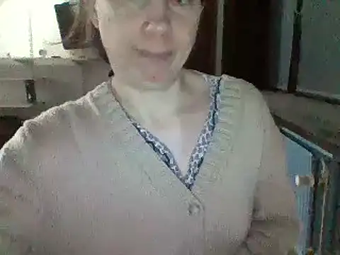 Moi Lina online show from 1, 1, 2025