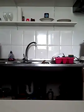 Moi Lina online show from 18, 9, 2025