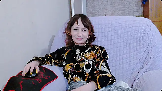 AnnieEltgant online show from 30, 12, 2024