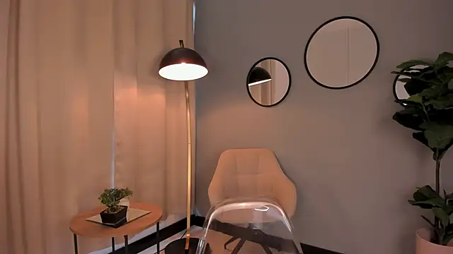 LiaPearce online show from 9, 12, 2024