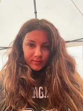 DaisyVibesss online show from 12, 4, 2026