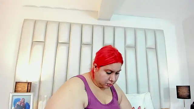 aandreaperez online show from 28, 10, 2025