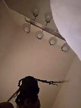 Snapshot of StallionMilf chatting on 30, 10, 2025 StallionMilf online show from 30, 10, 2025