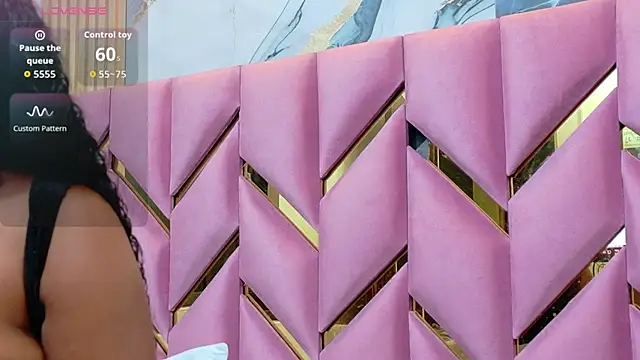 hornyhousekeeper  online show from 12, 10, 2025