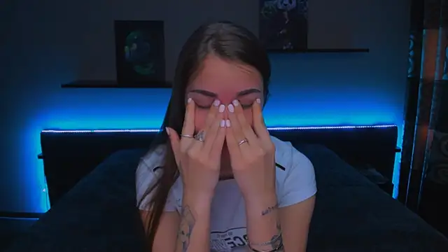 AlexaBarkley online show from 13, 2, 2025