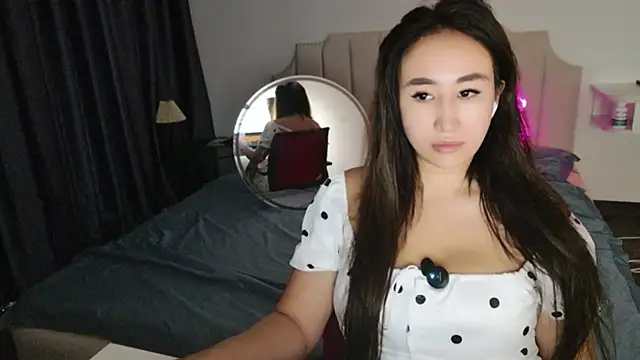AsianQueens online show from 3, 6, 2026