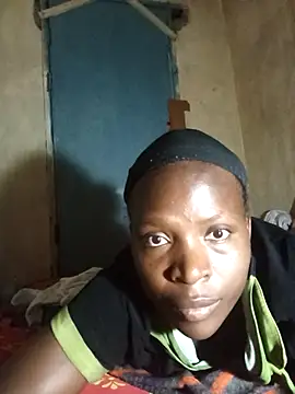 cute-shamza online show from 3, 12, 2025