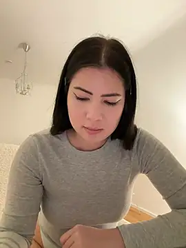 Snapshot of clairewntr chatting on 19, 1, 2025 clairewntr online show from 19, 1, 2025