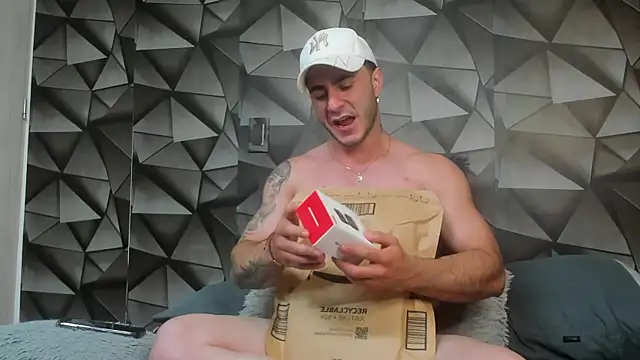 Latino stud4u online show from 20, 3, 2026