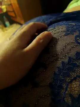 LovlyAnnie online show from 15, 12, 2025