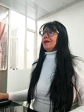 aisha latina online show from 25, 2, 2026