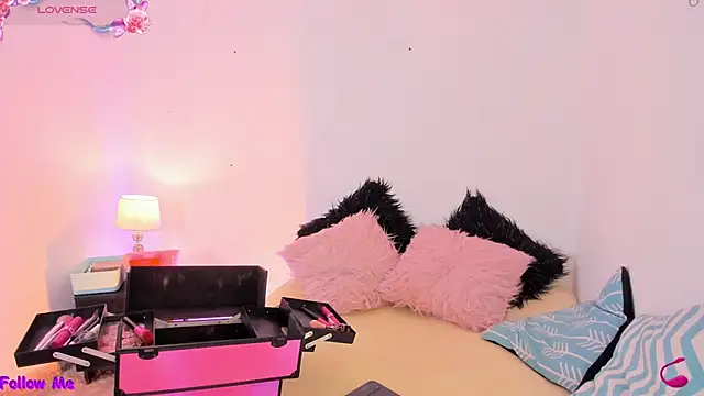 SophieRossi online show from 11, 11, 2025