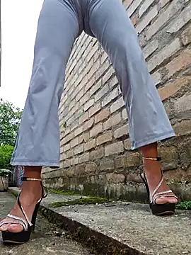 Yuky ta online show from 4, 2, 2026