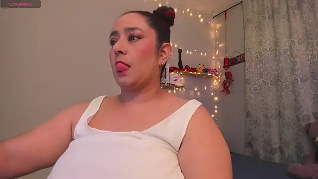 Snapshot of agathaxxx-69 chatting on 1, 2, 2025 agathaxxx-69 online show from 1, 2, 2025