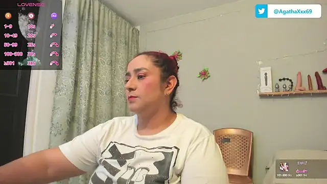 Snapshot of agathaxxx-69 chatting on 6, 2, 2025 agathaxxx-69 online show from 6, 2, 2025