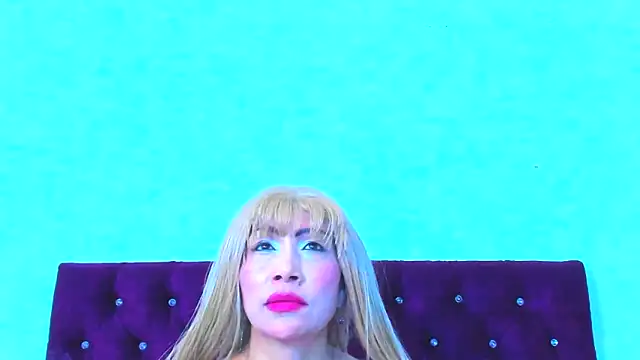 Snapshot of almabeckelt chatting on 23, 4, 2026 almabeckelt online show from 23, 4, 2026