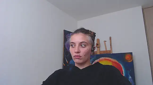 Snapshot of mariecam420 chatting on 14, 12, 2024 mariecam420 online show from 14, 12, 2024
