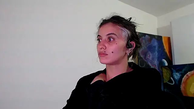 Snapshot of mariecam420 chatting on 15, 12, 2024 mariecam420 online show from 15, 12, 2024