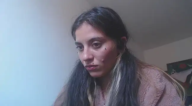 Snapshot of mariecam420 chatting on 22, 12, 2024 mariecam420 online show from 22, 12, 2024