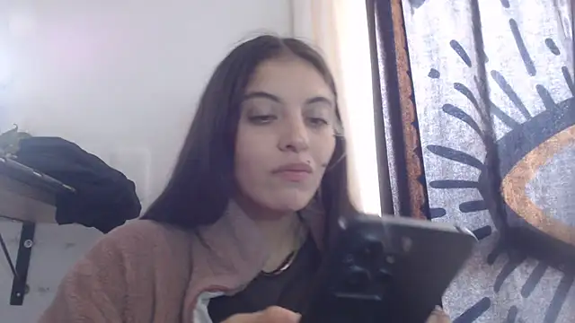 Snapshot of mariecam420 chatting on 31, 12, 2024 mariecam420 online show from 31, 12, 2024