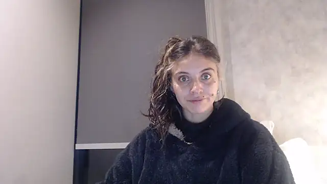Snapshot of mariecam420 chatting on 7, 1, 2025 mariecam420 online show from 7, 1, 2025