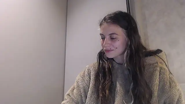 Snapshot of mariecam420 chatting on 7, 1, 2025 mariecam420 online show from 7, 1, 2025