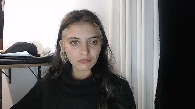 Snapshot of mariecam420 chatting on 14, 2, 2025 mariecam420 online show from 14, 2, 2025