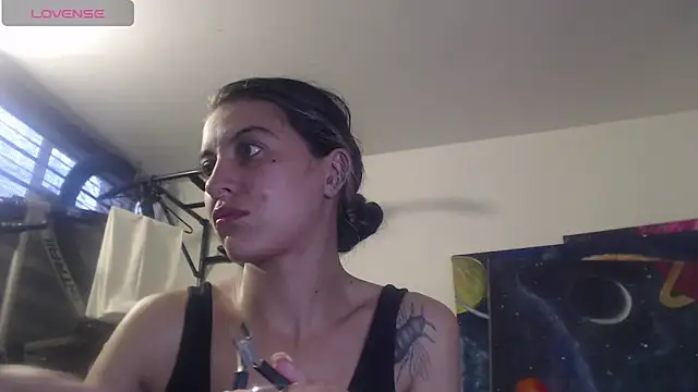 Snapshot of mariecam420 chatting on 14, 9, 2025 mariecam420 online show from 14, 9, 2025