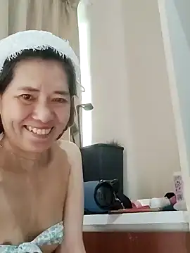 Snapshot of Little_suzy5 chatting on 7, 12, 2024 Little suzy5 online show from 7, 12, 2024