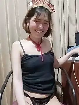 Snapshot of Little_suzy5 chatting on 2, 1, 2025 Little suzy5 online show from 2, 1, 2025