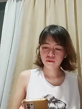 Snapshot of Little_suzy5 chatting on 5, 3, 2025 Little suzy5 online show from 5, 3, 2025