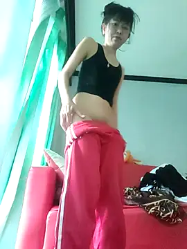 Snapshot of Little_suzy5 chatting on 7, 10, 2025 Little suzy5 online show from 7, 10, 2025
