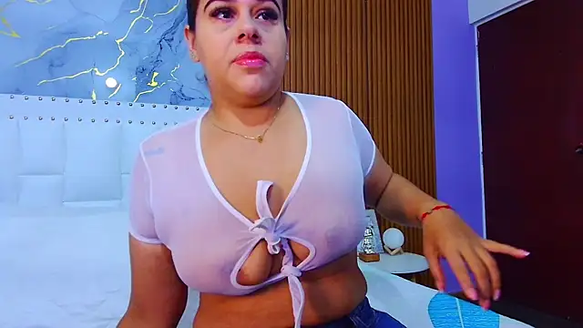 Snapshot of IrresistibleMilf chatting on 27, 1, 2025 IrresistibleMilf online show from 27, 1, 2025