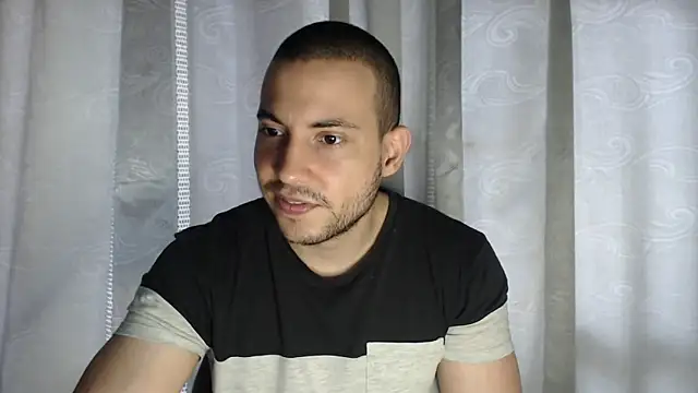 Armando 2002 online show from 15, 10, 2025