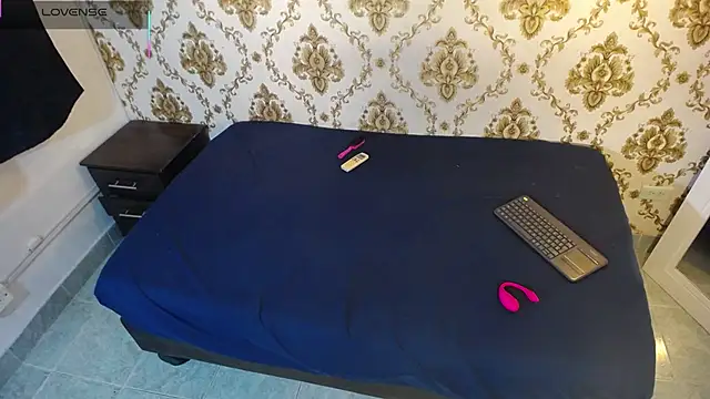 Snapshot of KARATIBBY_COX chatting on 4, 3, 2026 KARATIBBY COX online show from 4, 3, 2026