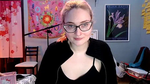 Snapshot of JenniferGwen chatting on 19, 2, 2025 JenniferGwen online show from 19, 2, 2025