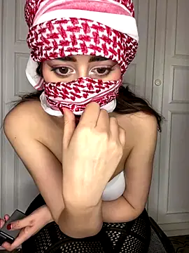 Snapshot of arabiaAna chatting on 29, 9, 2025 arabiaAna online show from 29, 9, 2025