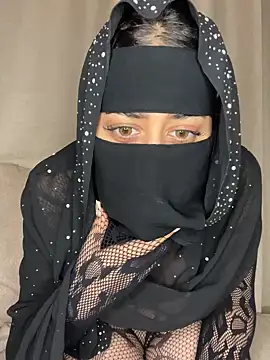 Snapshot of arabiaAna chatting on 16, 11, 2025 arabiaAna online show from 16, 11, 2025