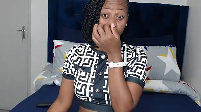 Snapshot of QUEENMANDYY chatting on 17, 3, 2025 QUEENMANDYY online show from 17, 3, 2025